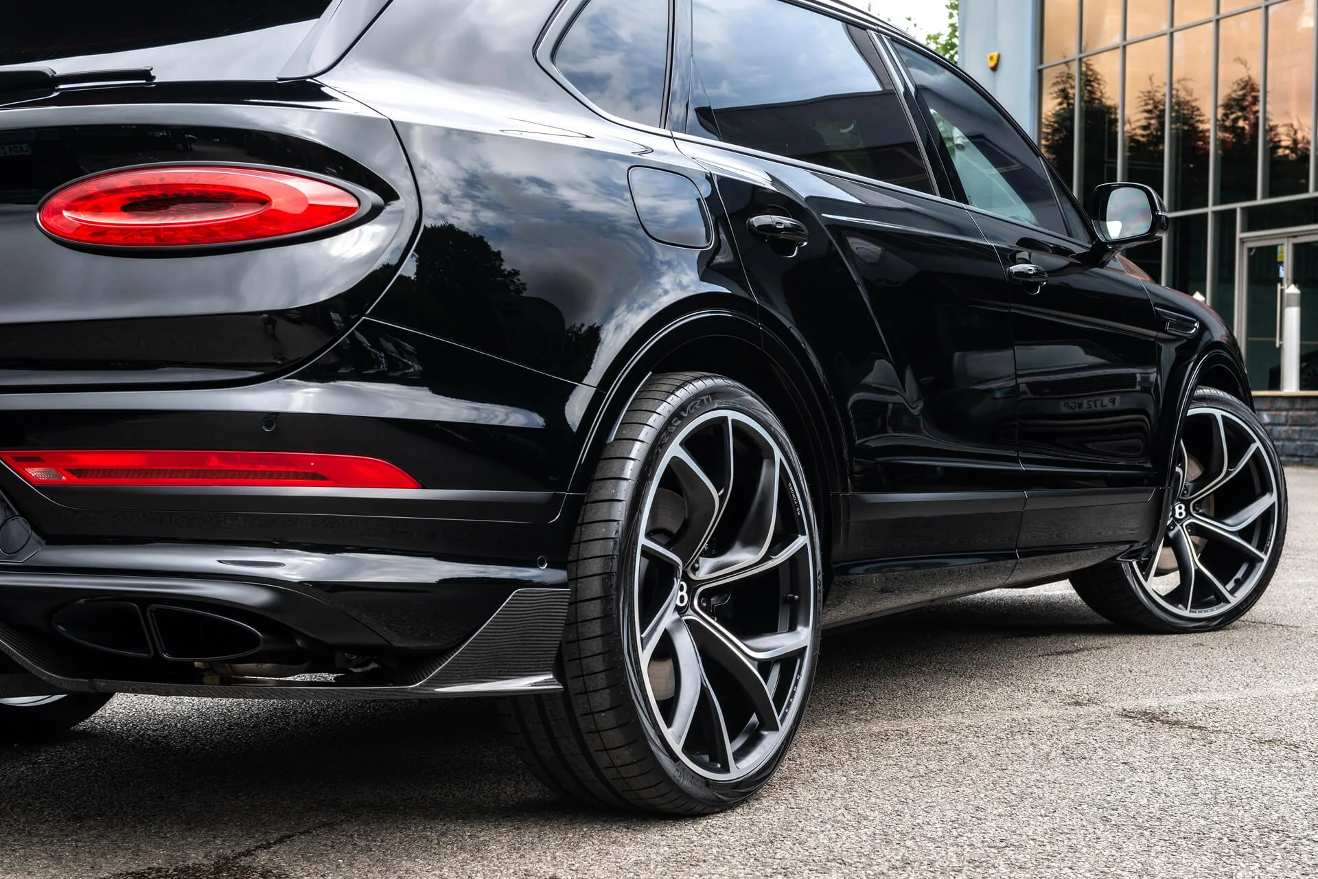Bentley Bentayga (2020 Onwards) - Type 56 RS-Forged Alloy Wheels - Image 9