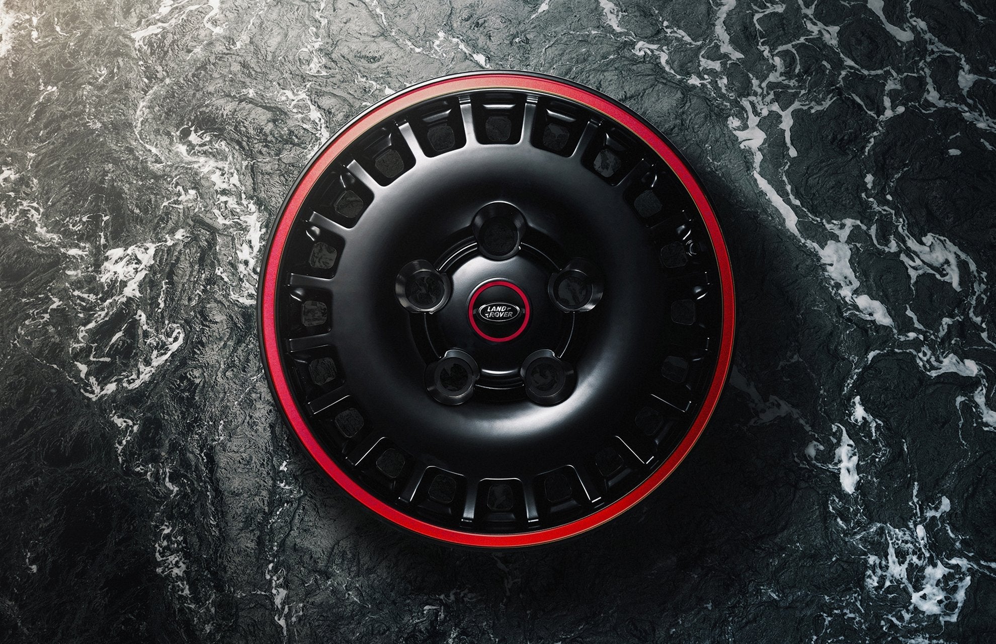 Land Rover Defender (1991-2016) Alloy Wheels - Huntsman 1945 Retro Classic - Image 4