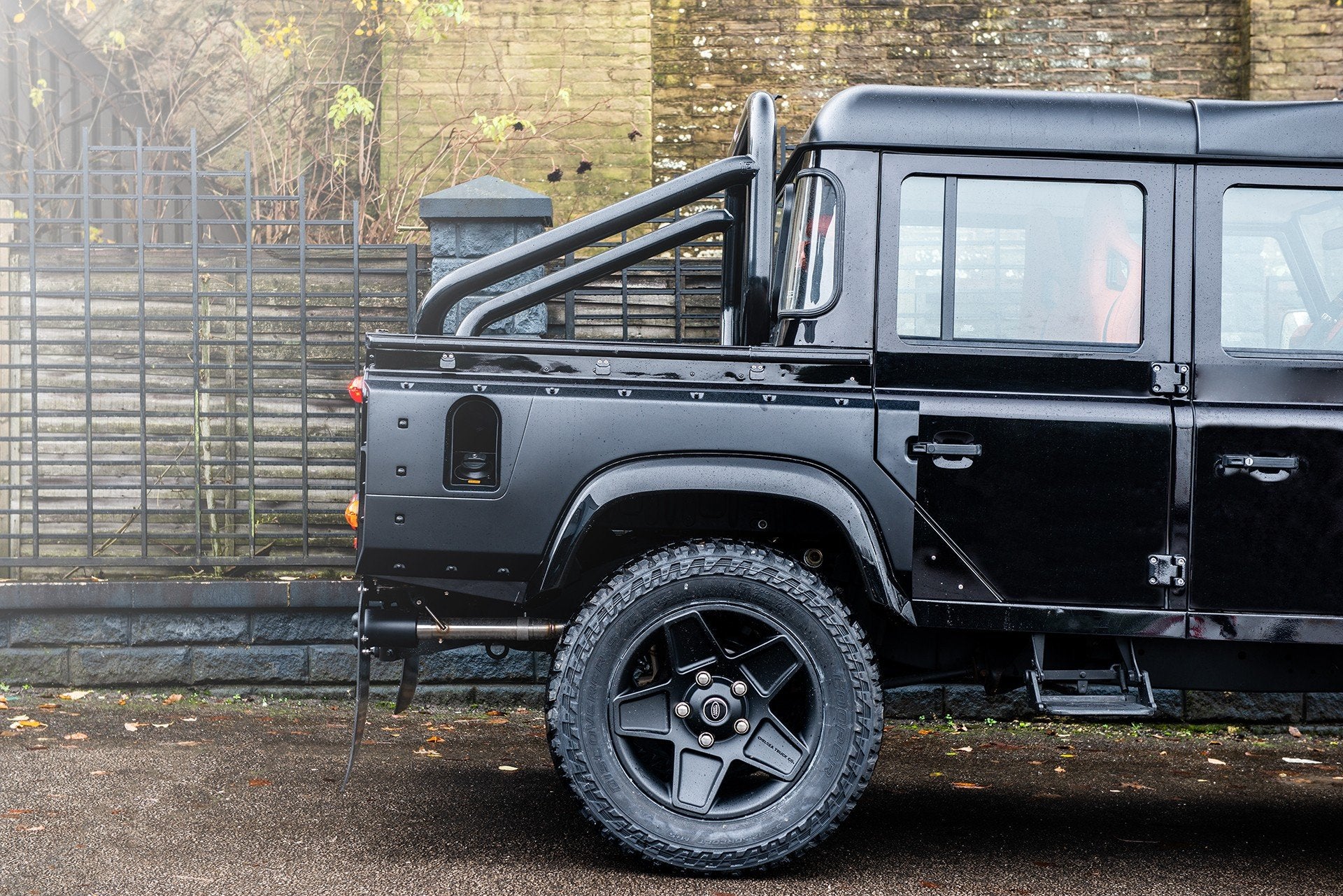Land Rover Defender 110 (1991-2016) 50mm Suspension lift Kit - Image 8