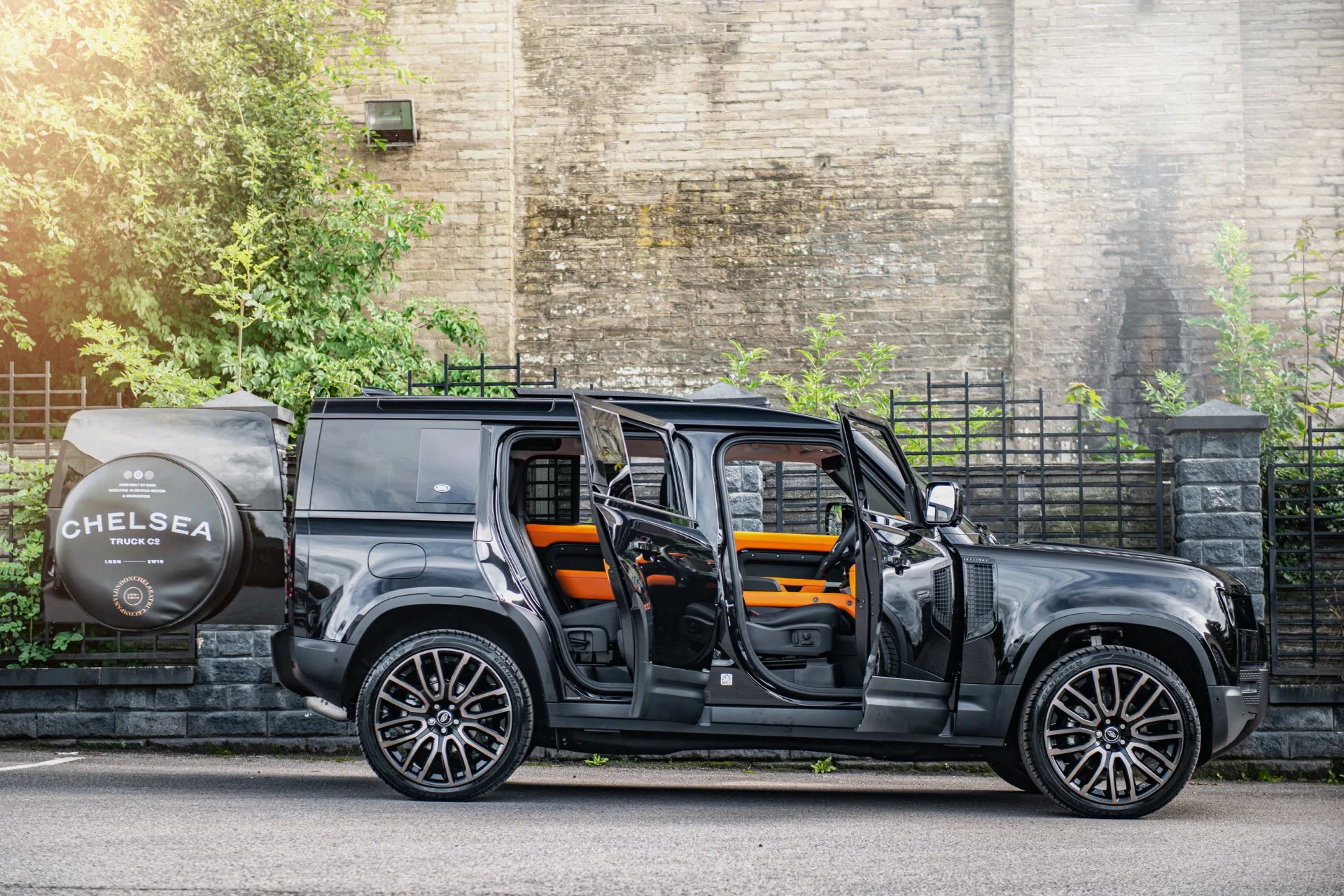 Land Rover Defender 110 (2020 Onwards) Environment 1: Upper, Middle and Lower Interior - Image 8