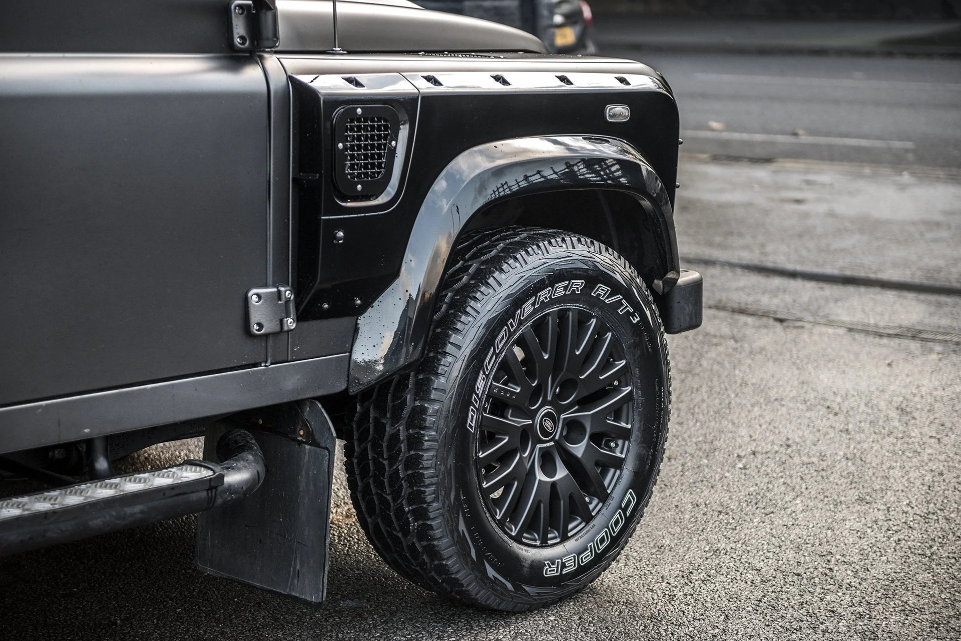 Land Rover Defender (1991-2016) Alloy Wheels - 1983 - Image 8