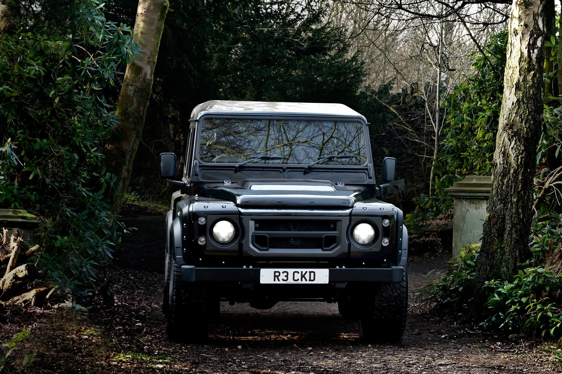Land Rover Defender (1991-2016) X-Lander Front Grille With Headlight Surrounds - Image 6
