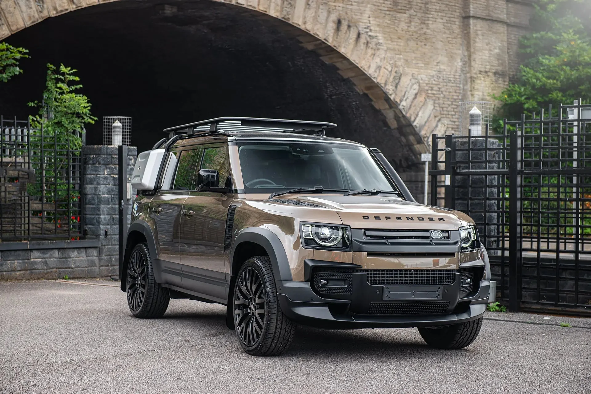 Land Rover Defender (2020 Onwards) Alloy Wheels - RS-2 Light - Image 12