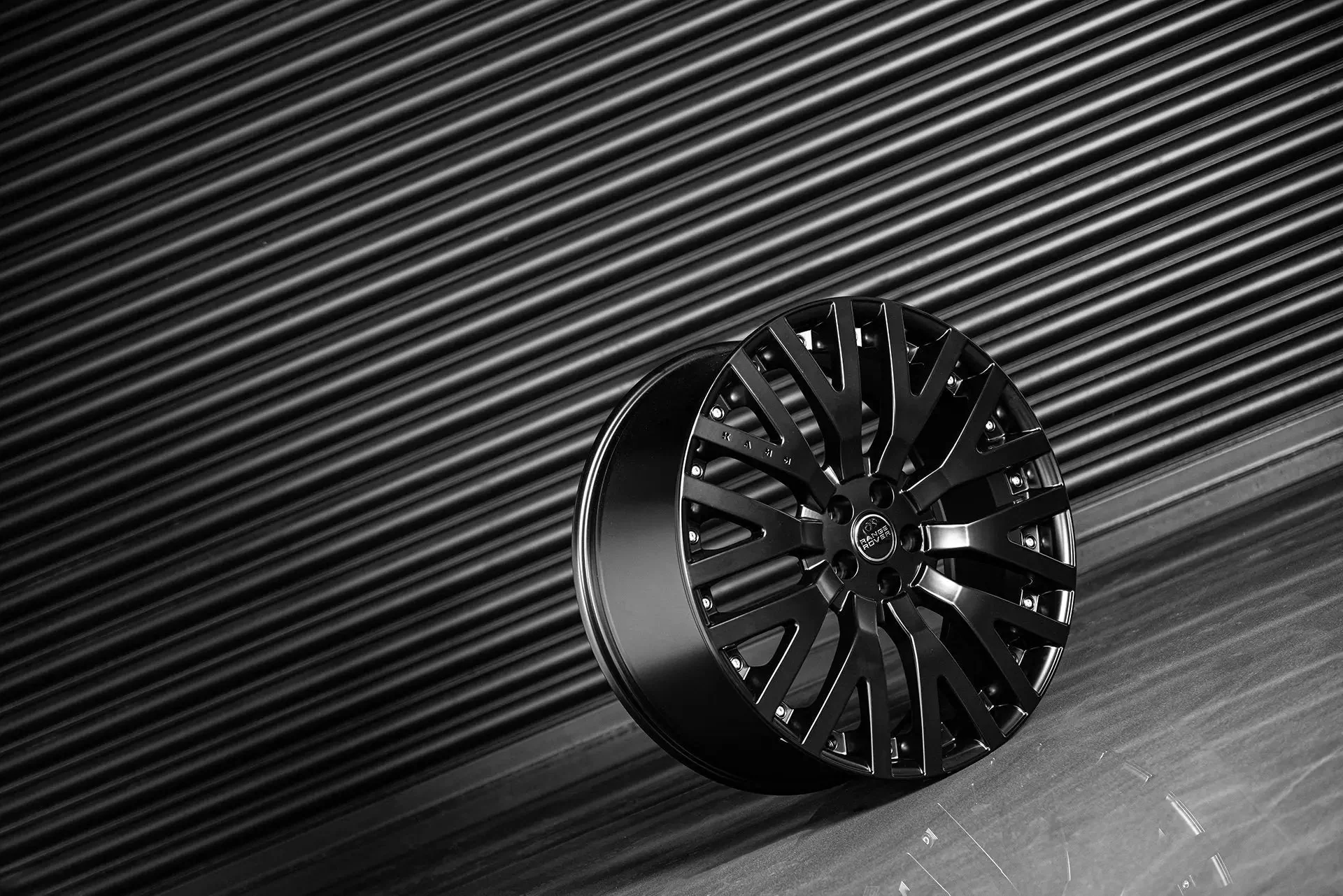 Land Rover Defender (2020 Onwards) Alloy Wheels - RS-2 Light - Image 19