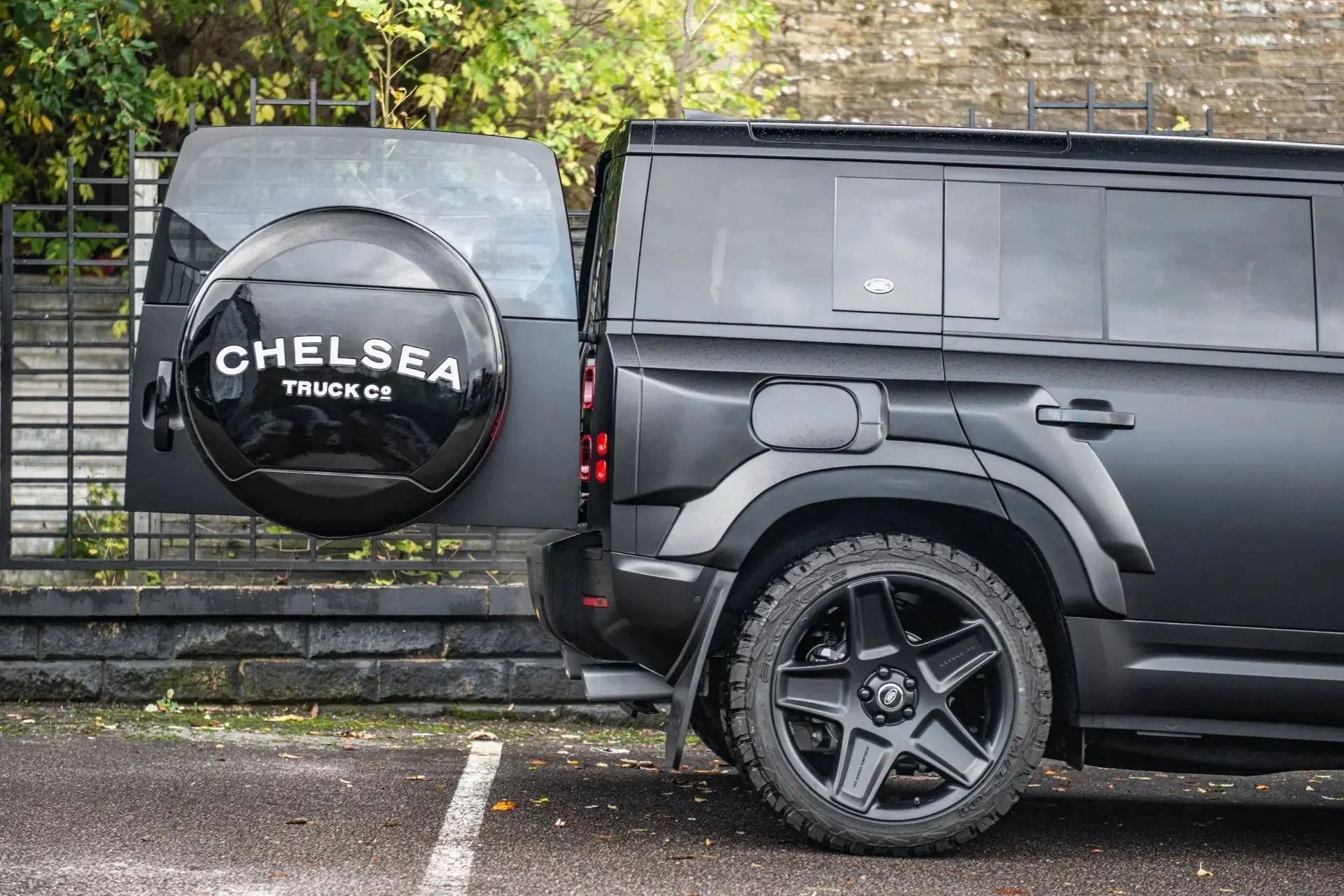 Land Rover Defender (2020 Onwards) RS-Forged Alloy Wheels - Mondial Retro - Image 17