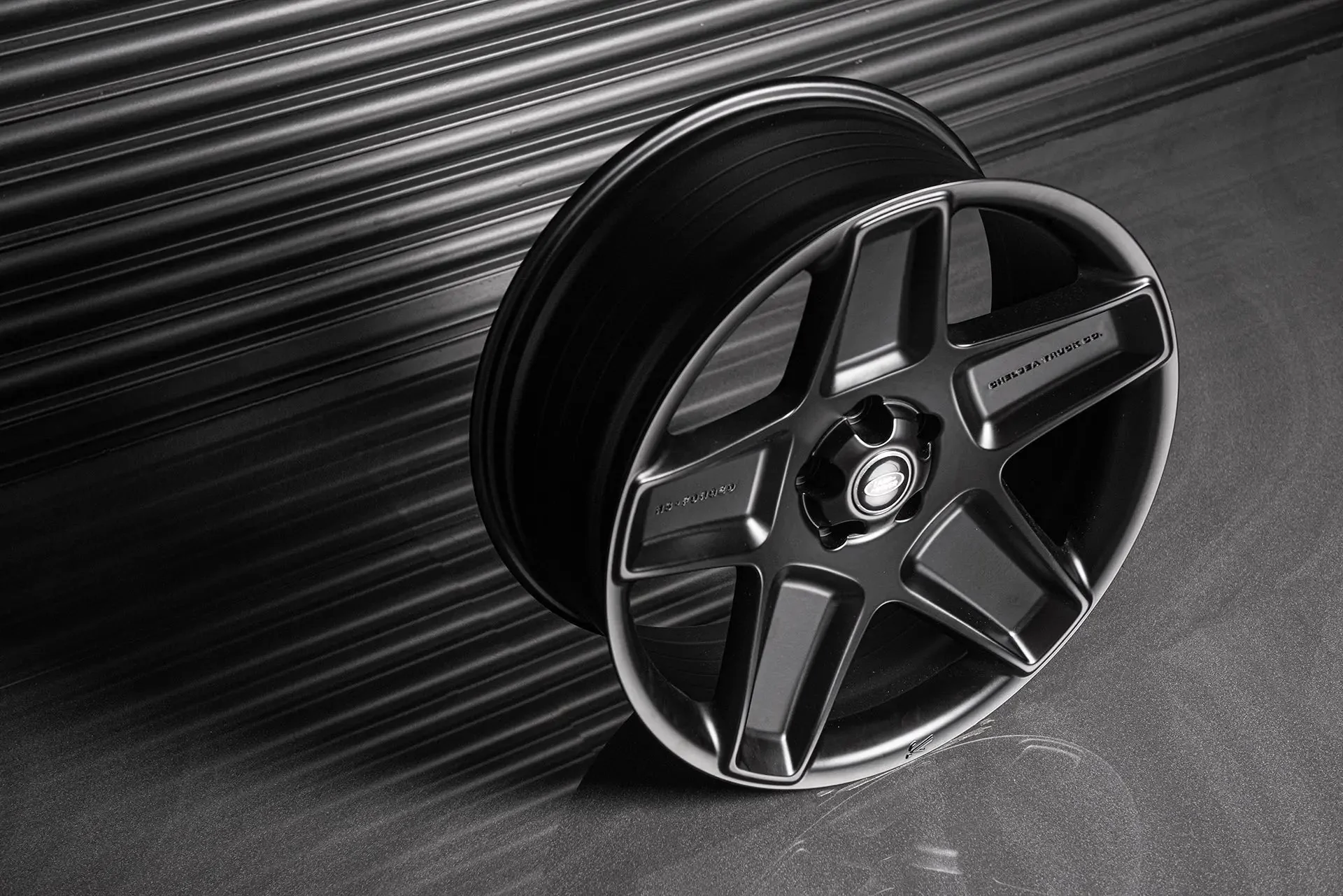 Land Rover Defender (2020 Onwards) RS-Forged Alloy Wheels - Mondial Retro - Image 4