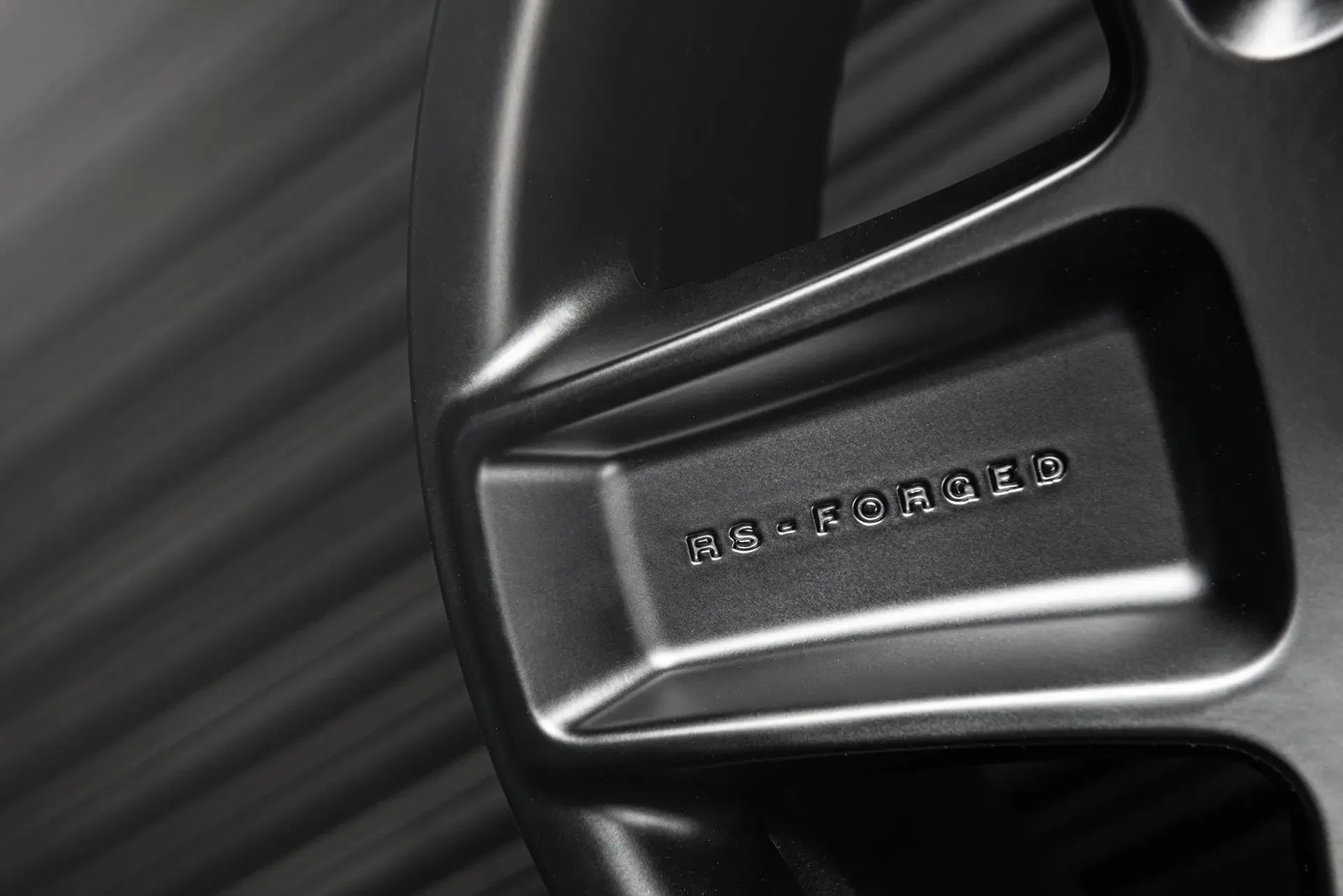 Land Rover Defender (2020 Onwards) RS-Forged Alloy Wheels - Mondial Retro - Image 6