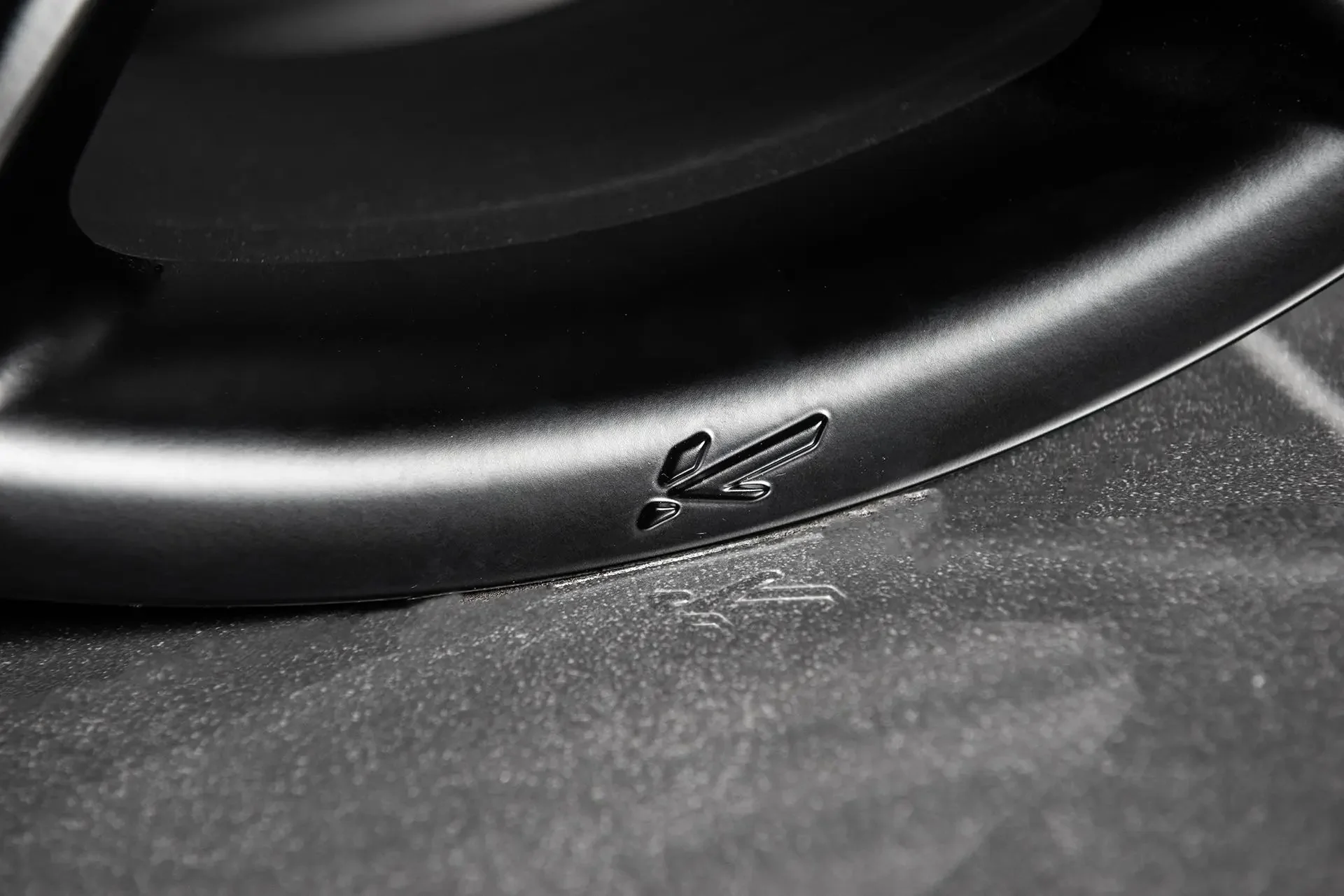 Land Rover Defender (2020 Onwards) RS-Forged Alloy Wheels - Mondial Retro - Image 8