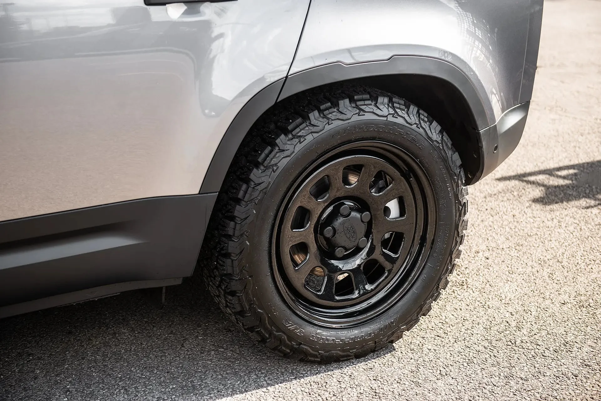 Land Rover Defender (2020 Onwards) Steel Wheels - Overland - Image 10