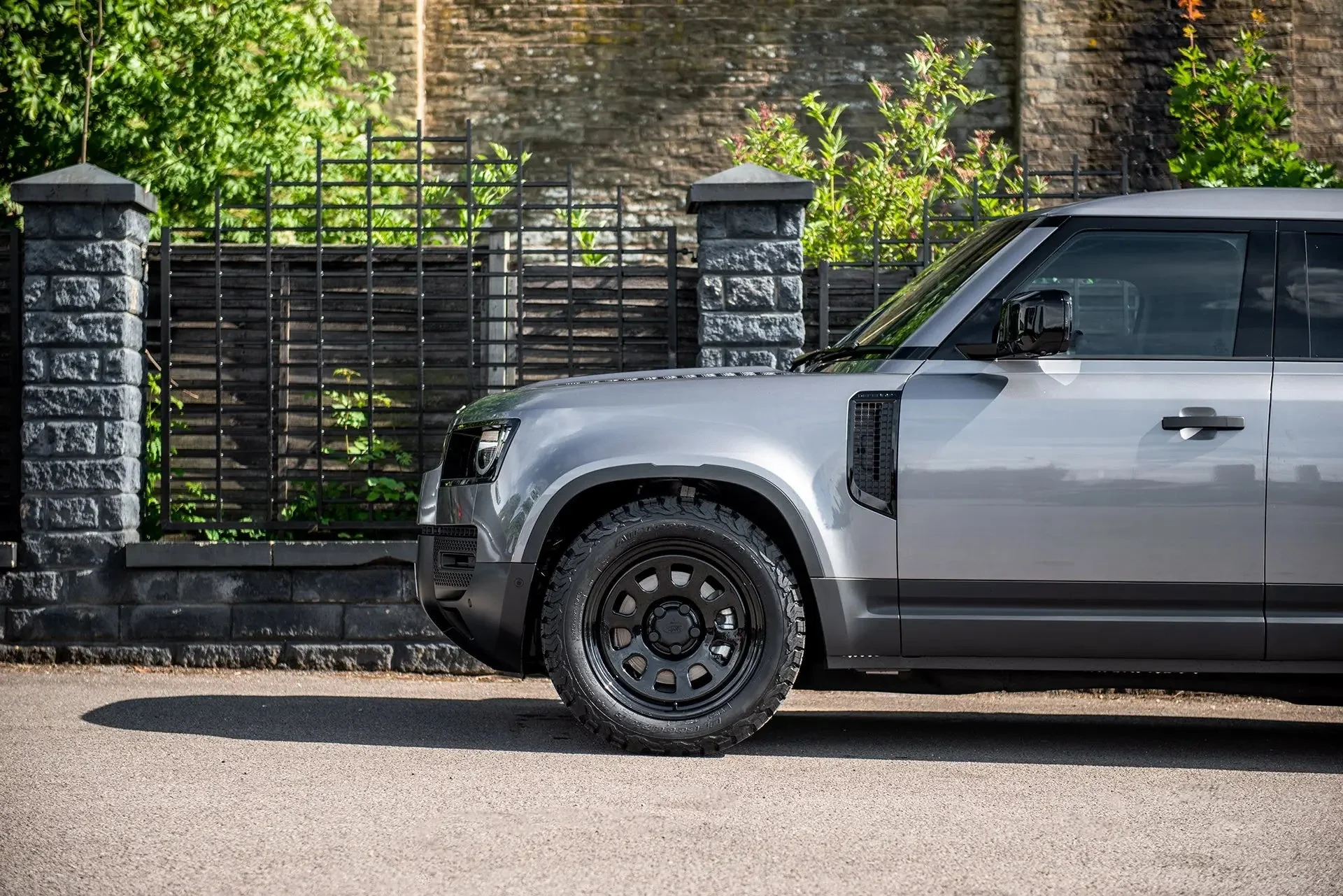 Land Rover Defender (2020 Onwards) Steel Wheels - Overland - Image 13
