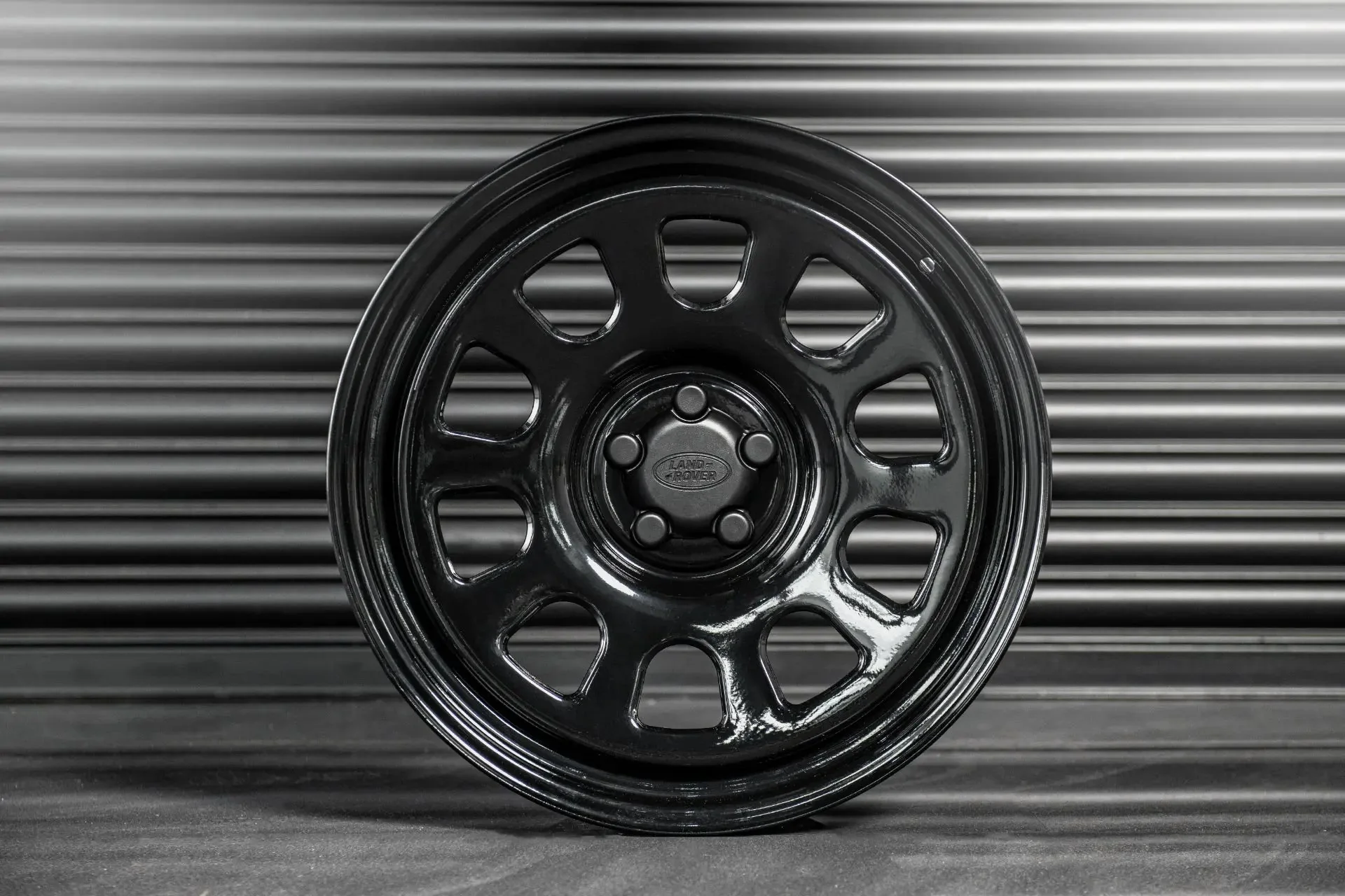 Land Rover Defender (2020 Onwards) Steel Wheels - Overland - Image 14