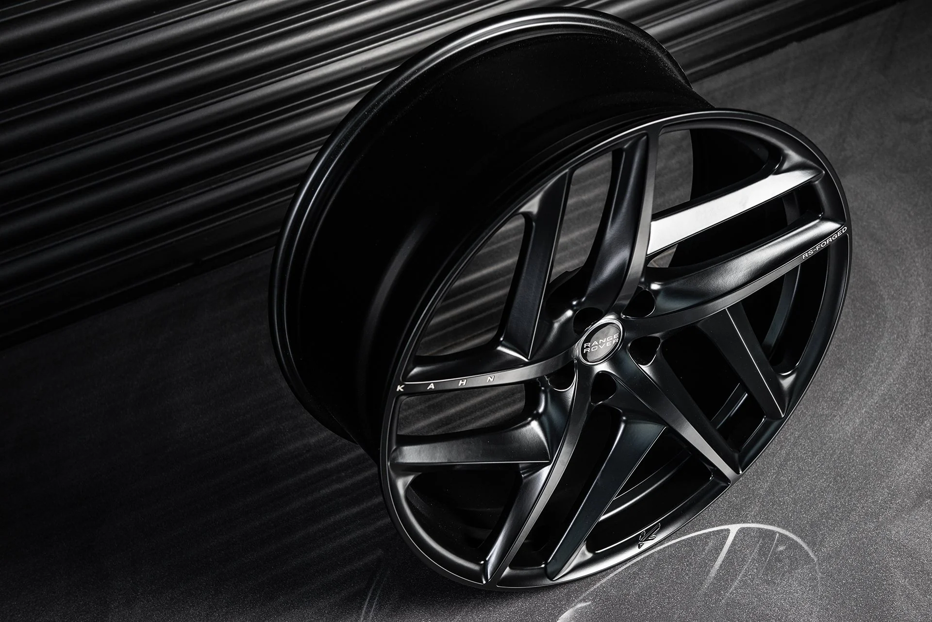 Land Rover Discovery (2017 Onwards) Type 52 RS-Forged Alloy Wheels - Image 9