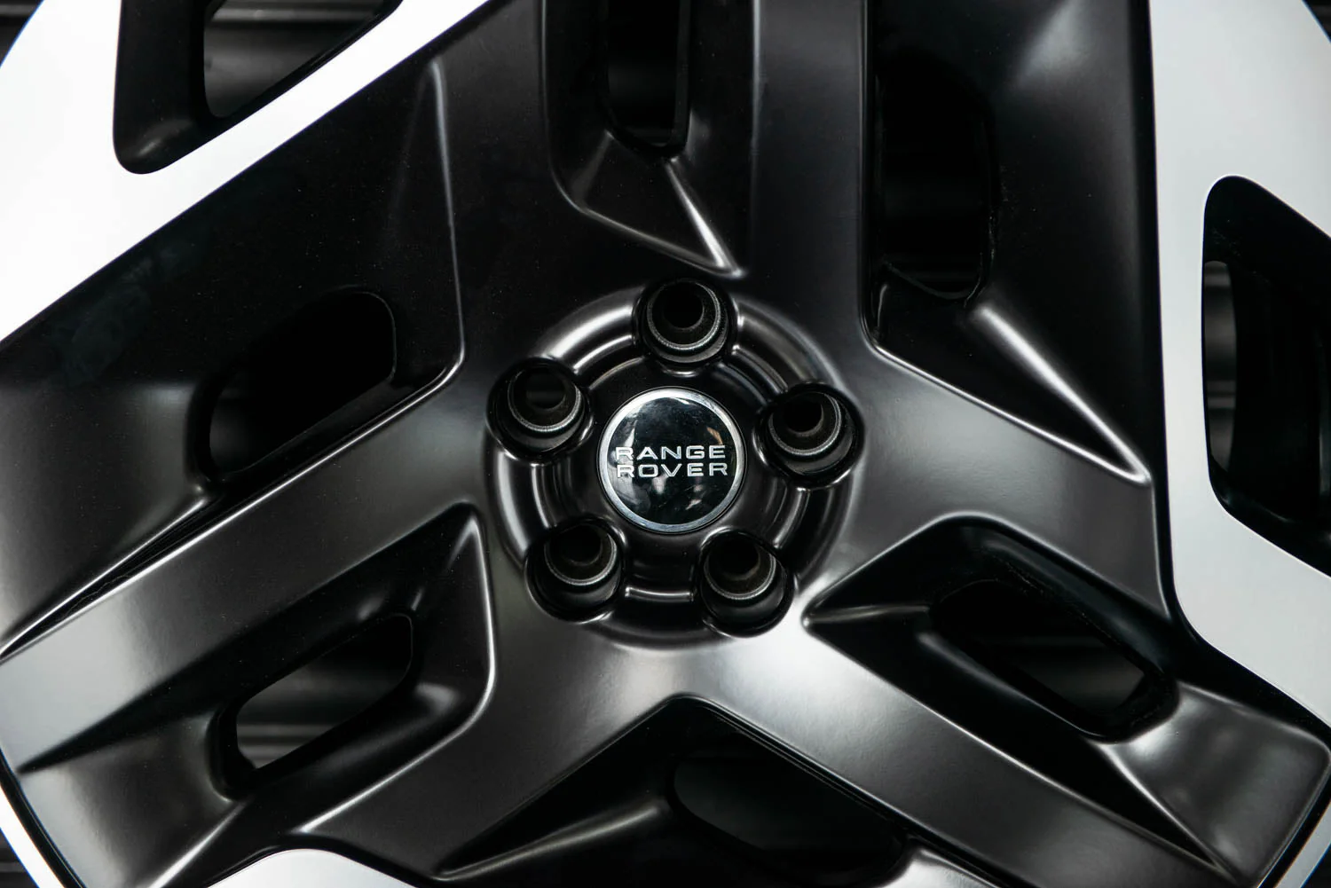 Range Rover (2022 Onwards) Type 33 Forged Alloy Wheels - Image 6