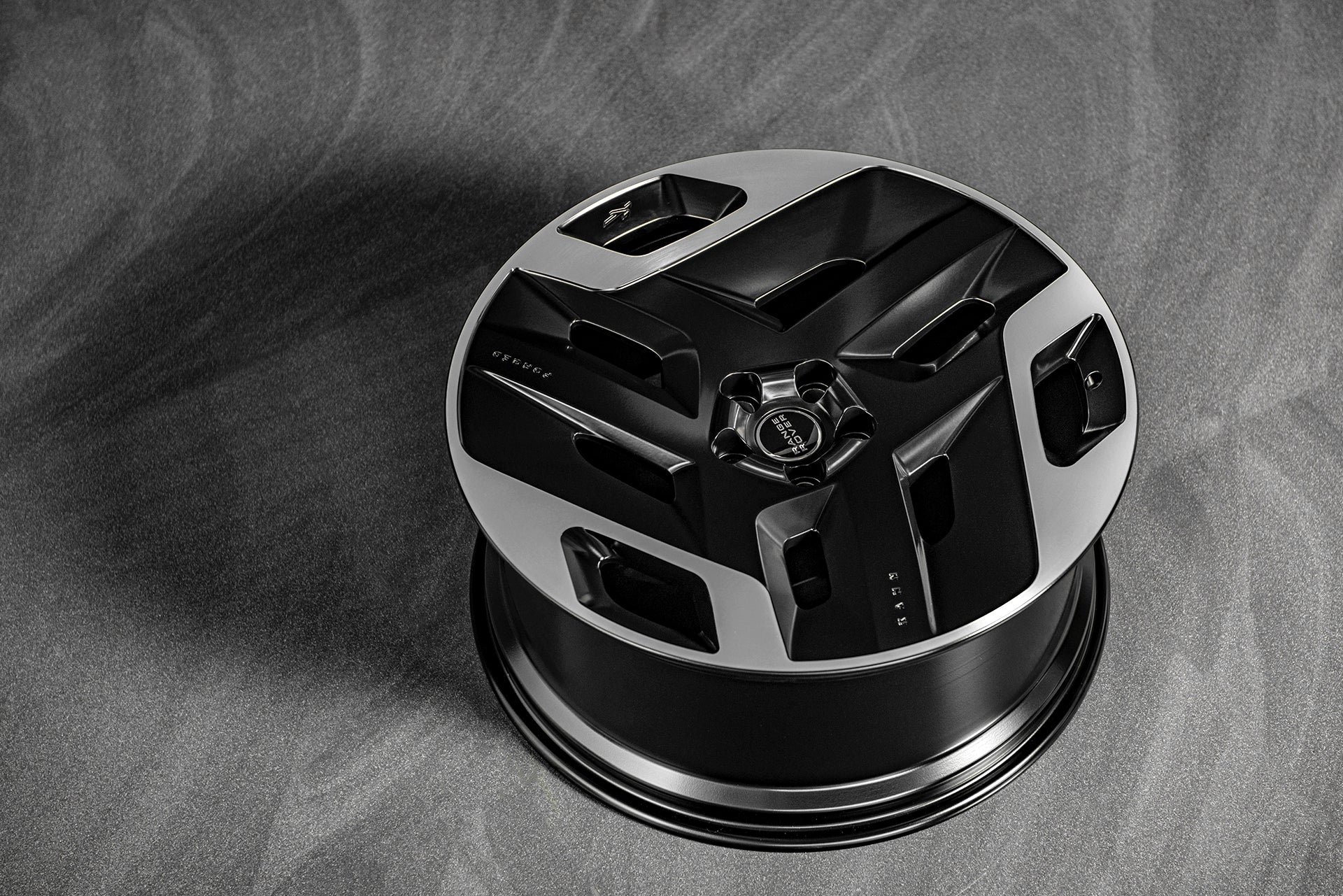 Range Rover Sport (2022 Onwards) Type 33 RS-Forged Alloy Wheels - Image 16