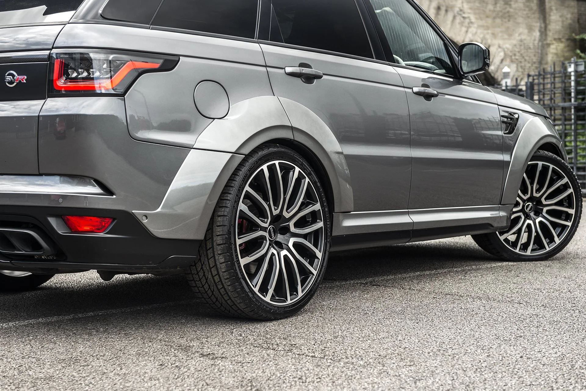 Range Rover Sport SVR (2015-2018) Pace Car Light Alloy Wheels - Image 13
