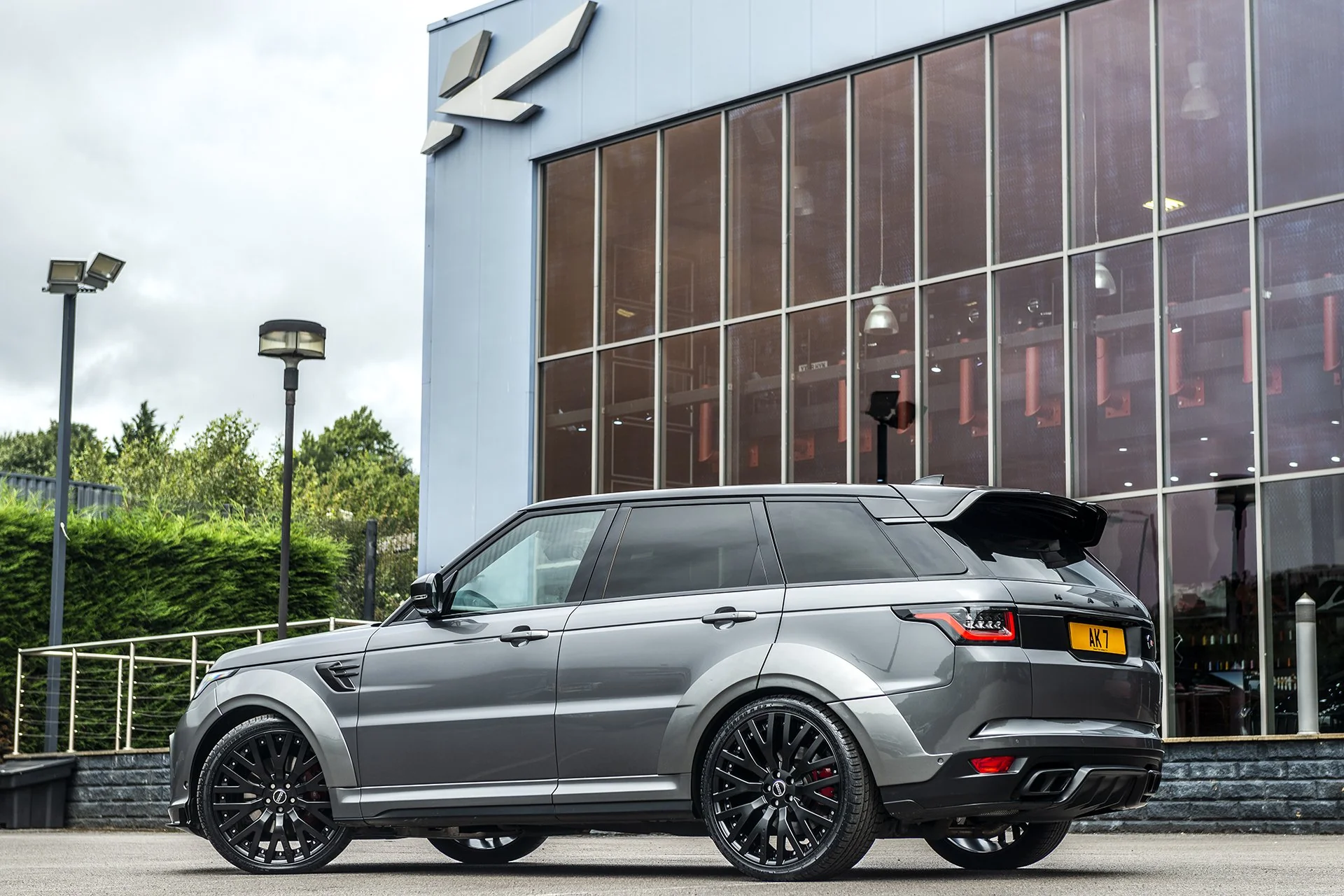 Range Rover Sport SVR (2015-2018) RS-2 Light Alloy Wheels - Image 11