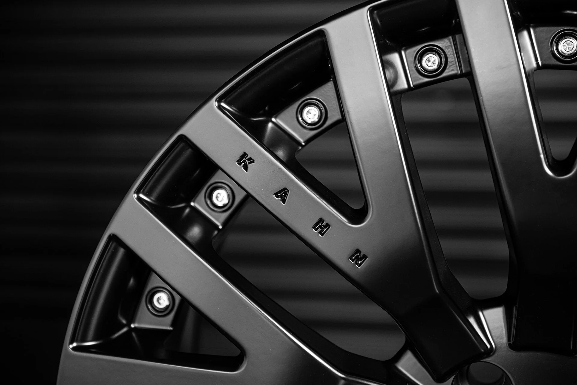 Range Rover Sport SVR (2018 Onwards) RS-2 Light Alloy Wheels - Image 12