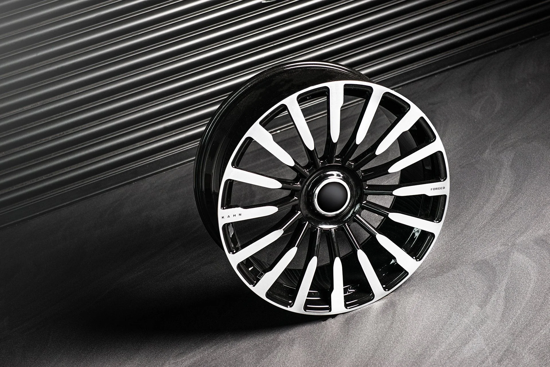 Type 61 Forged Lightweight Alloy Wheels Suitable For Rolls Royce Cullinan (2018 Onwards) - Image 4